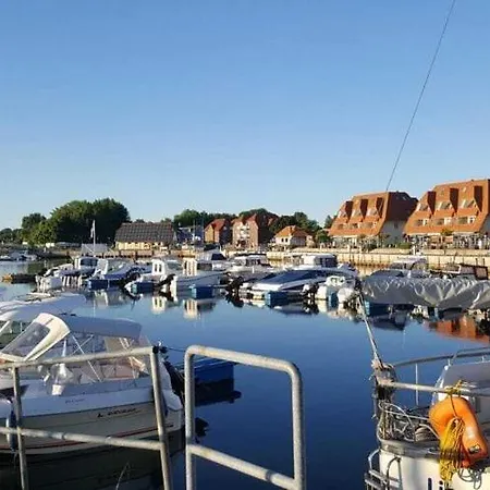 Modernes Mit Sauna In Wiek Am